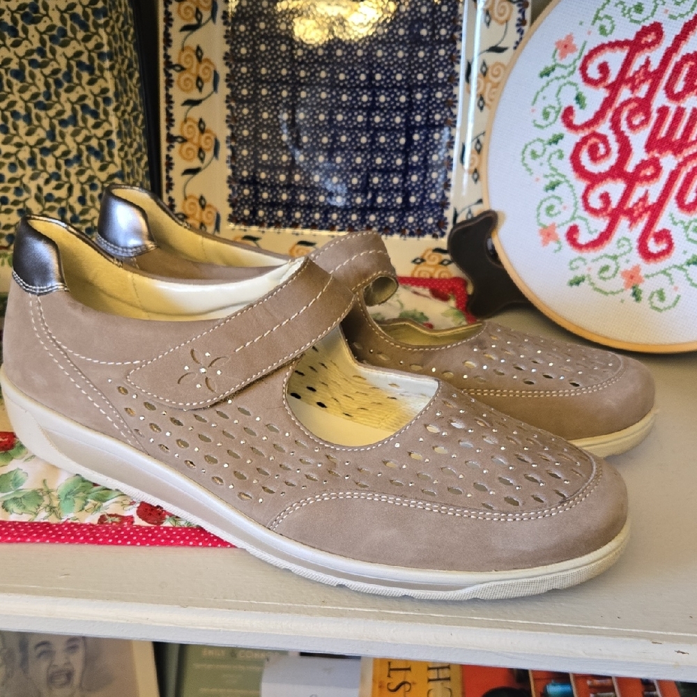 Ara Beige Soft Suede Cutout Design Strap Comfort Walking Shoes